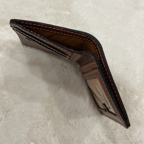 Patricia Nash Bifold Wallet Cardholder - Picture 4 of 4